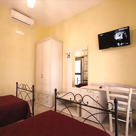 Dimore Dell'Olmo - Ospitalita Diffusa Castelmezzano Exterior foto