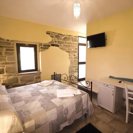 Dimore Dell'Olmo - Ospitalita Diffusa Castelmezzano Exterior foto