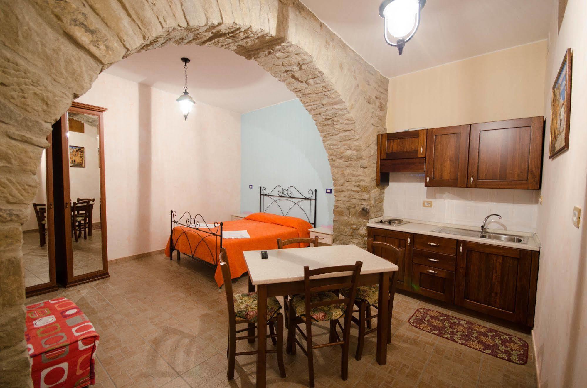 Gasthof Dimore Dell'olmo - Ospitalita Diffusa Castelmezzano